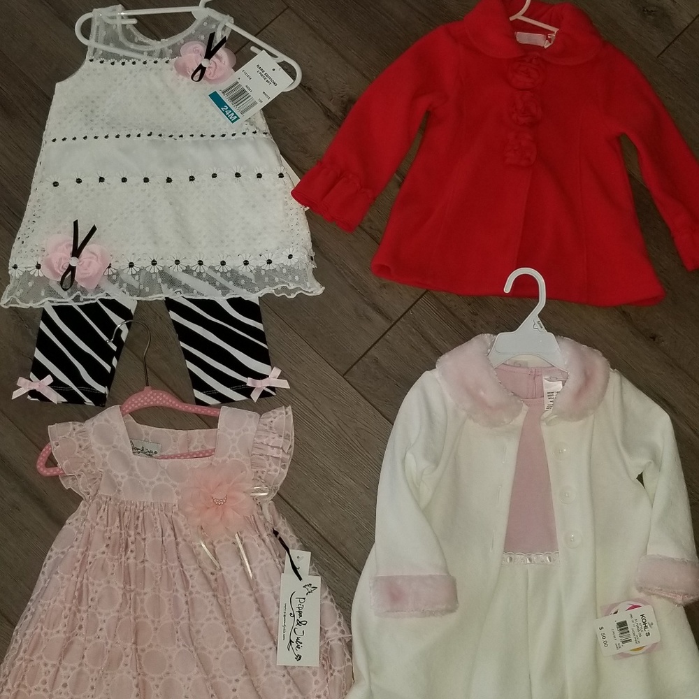 Lot of toddler girl clothes size 24months